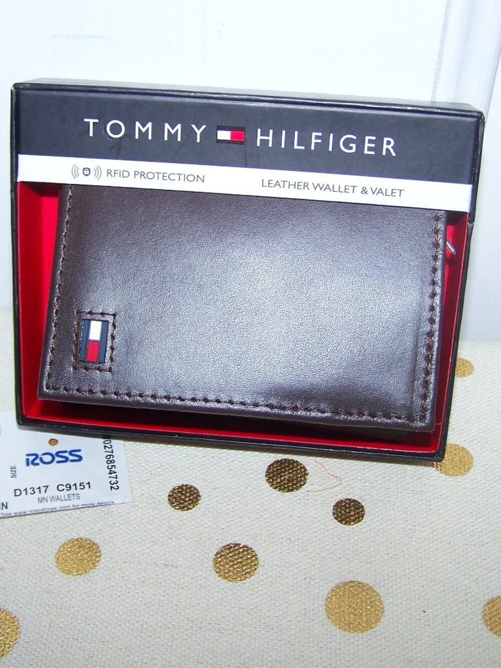 Tommy Hilfiger NWB Wallet